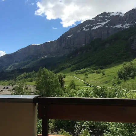 With Magnificent View * 洛伊克巴德