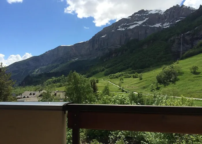 With Magnificent View * 洛伊克巴德