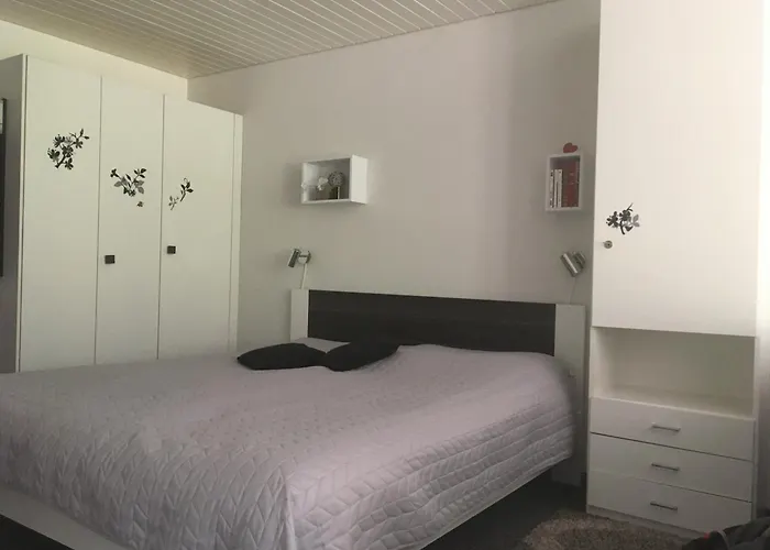 With Magnificent View * 洛伊克巴德